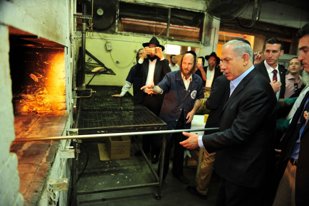 צפו בוידאו: "נתניהו מכין 'לחם עוני' לילדי ישראל"