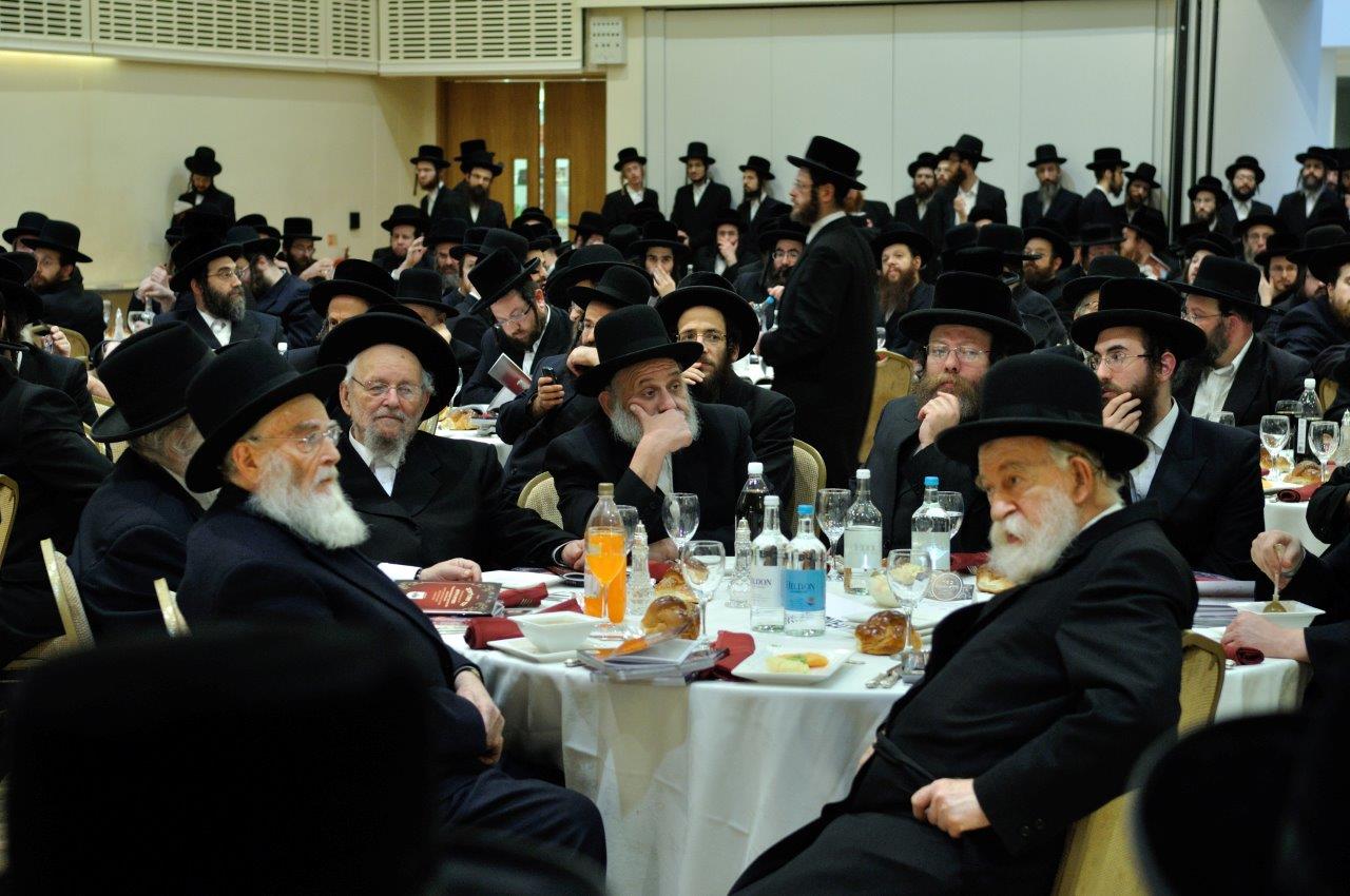 צפו: מיליארדרים ואדמו"רים חגגו יחד