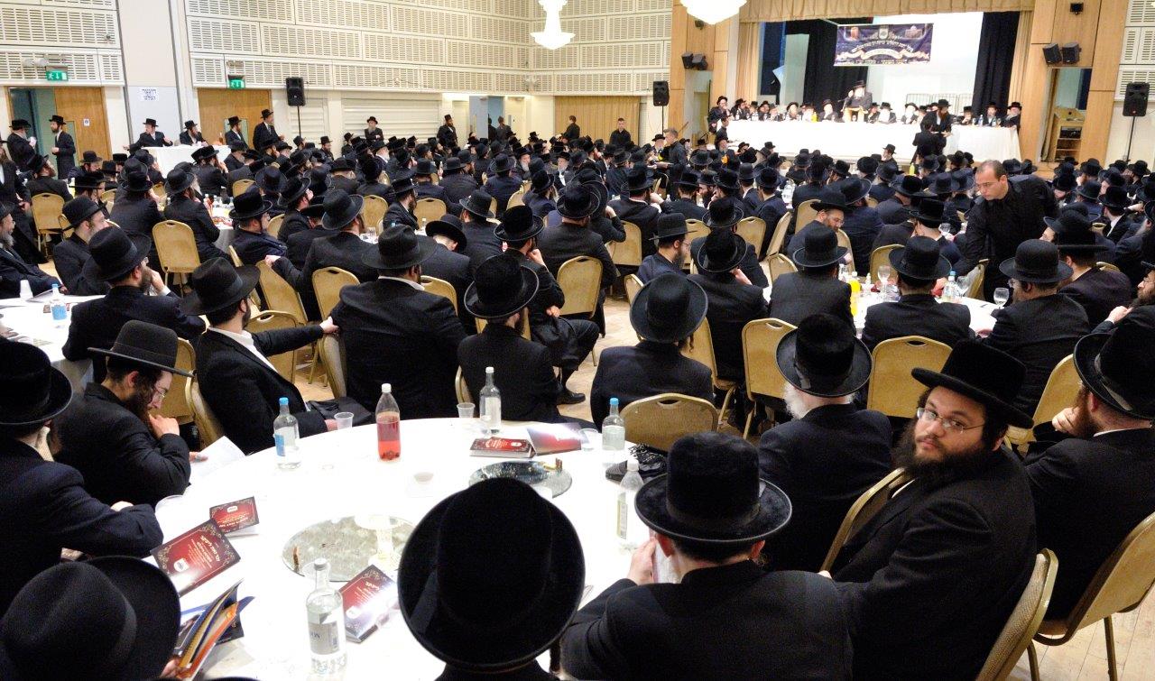 צפו: מיליארדרים ואדמו"רים חגגו יחד