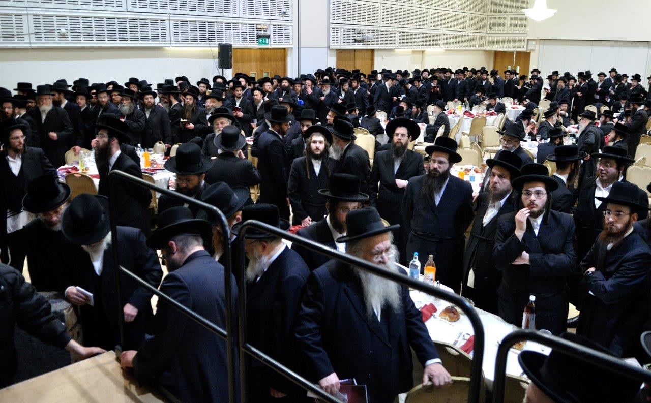 צפו: מיליארדרים ואדמו"רים חגגו יחד