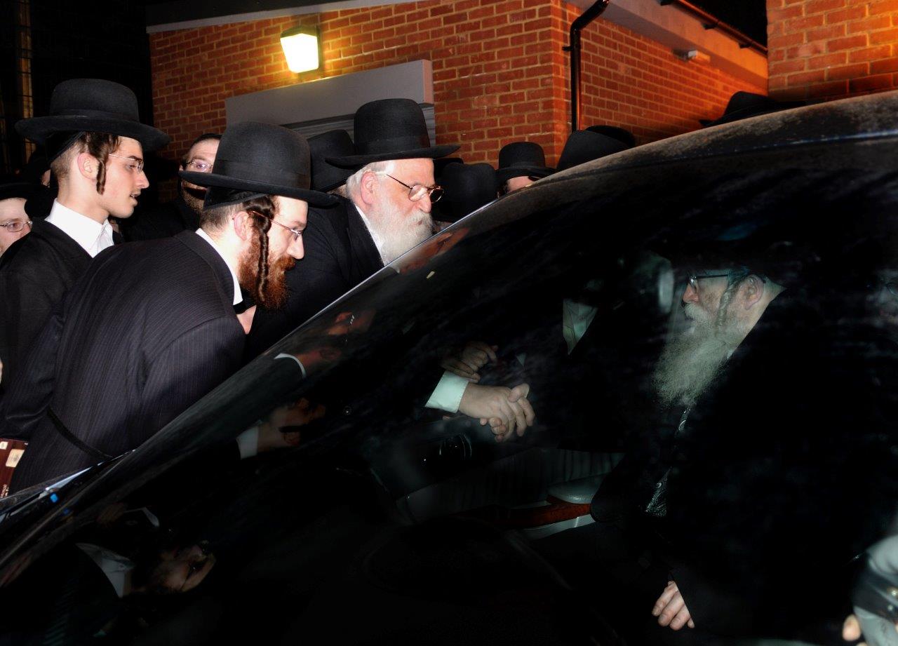 צפו: מיליארדרים ואדמו"רים חגגו יחד