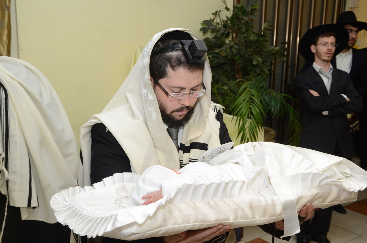 גלריה: שמחת הברית לנכד ח"כ משה גפני