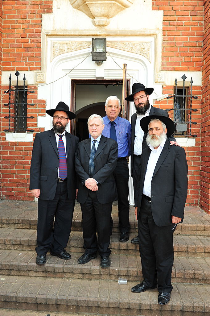 אחרי נתניהו; מבקר המדינה הגיע לבקר בפר חב"ד