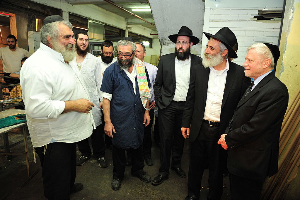 אחרי נתניהו; מבקר המדינה הגיע לבקר בפר חב"ד