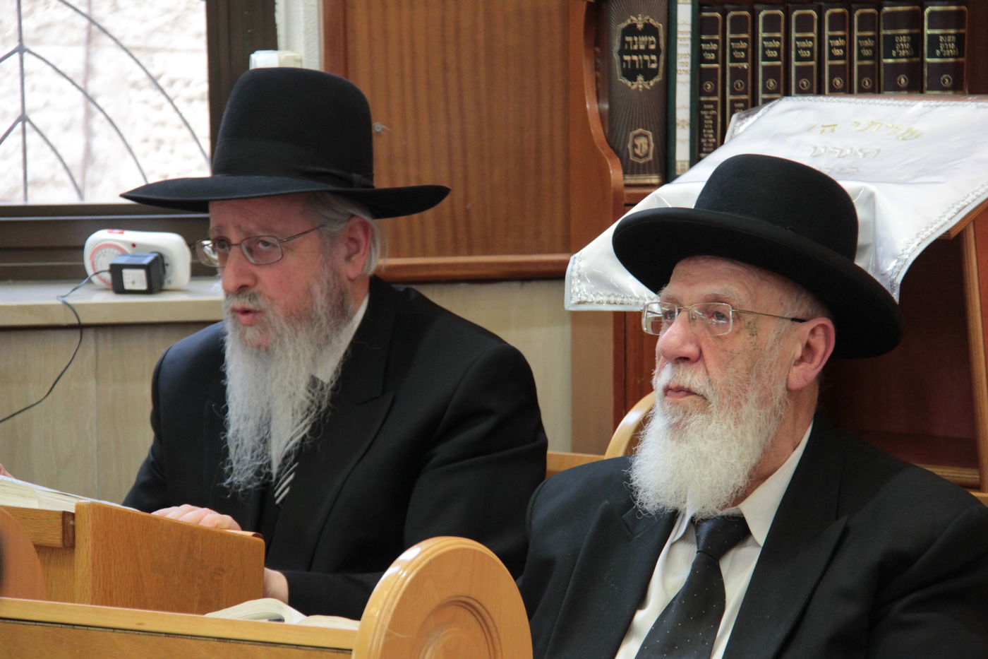 צפו: הרב שלום כהן בישיבת 'בין הזמנים'