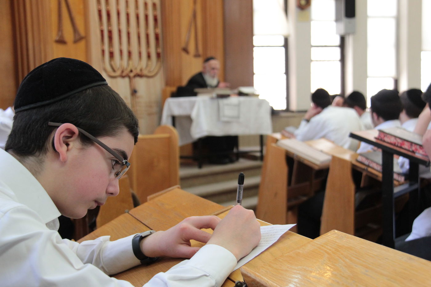 צפו: הרב שלום כהן בישיבת 'בין הזמנים'