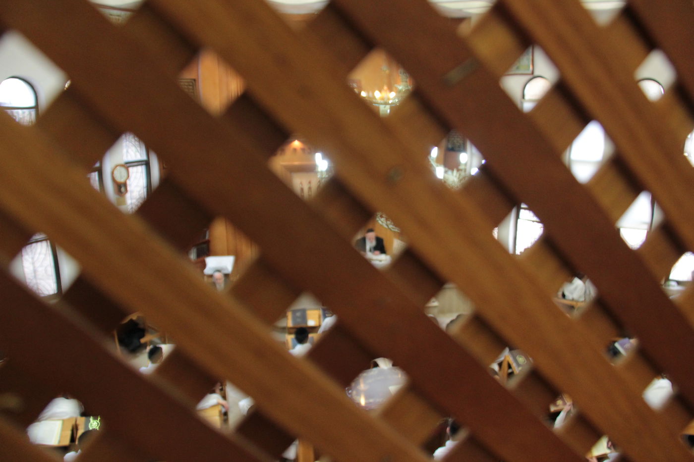 צפו: הרב שלום כהן בישיבת 'בין הזמנים'