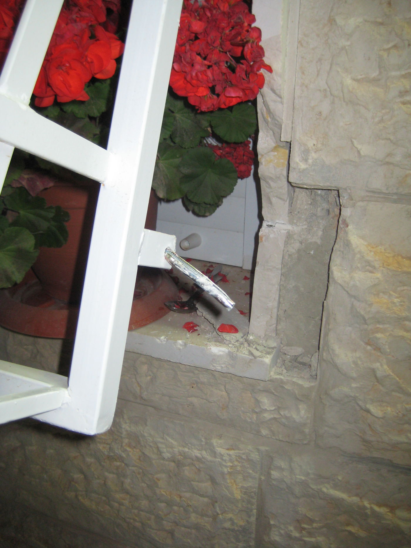 חשש מגנבים ברמות: "מפחיד לצאת מהבית"