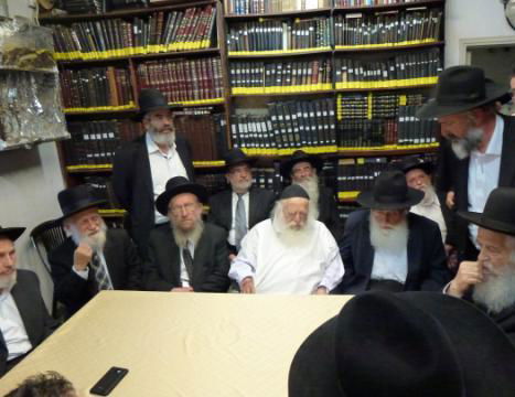 אסיפת עמותת יתד נאמן אצל מרן שר התורה הגר"ח קנייבסקי