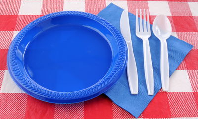 כלים חד פעמיים: לא צריך כשרות לפסח