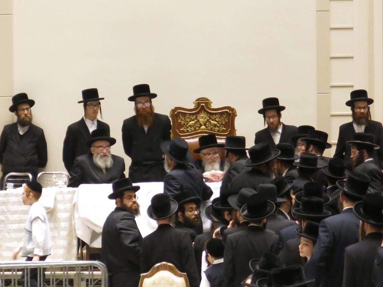 יארצייט בסקווירא • תיעוד ענק