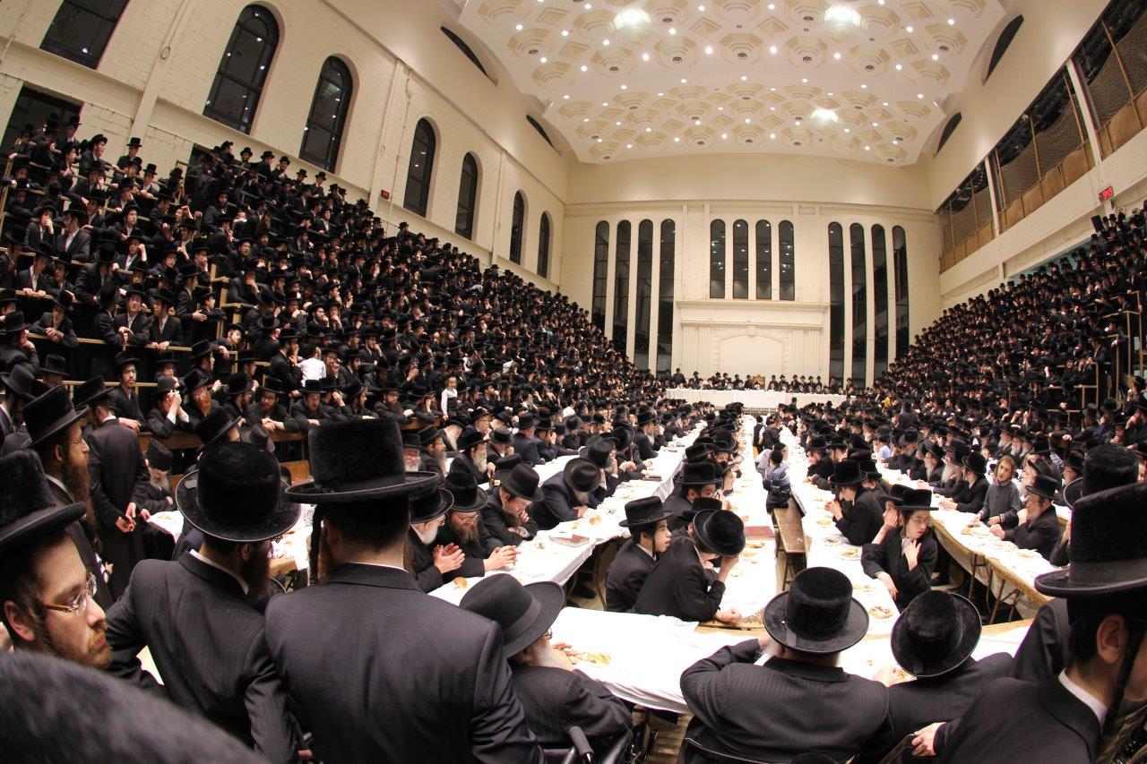 יארצייט בסקווירא • תיעוד ענק