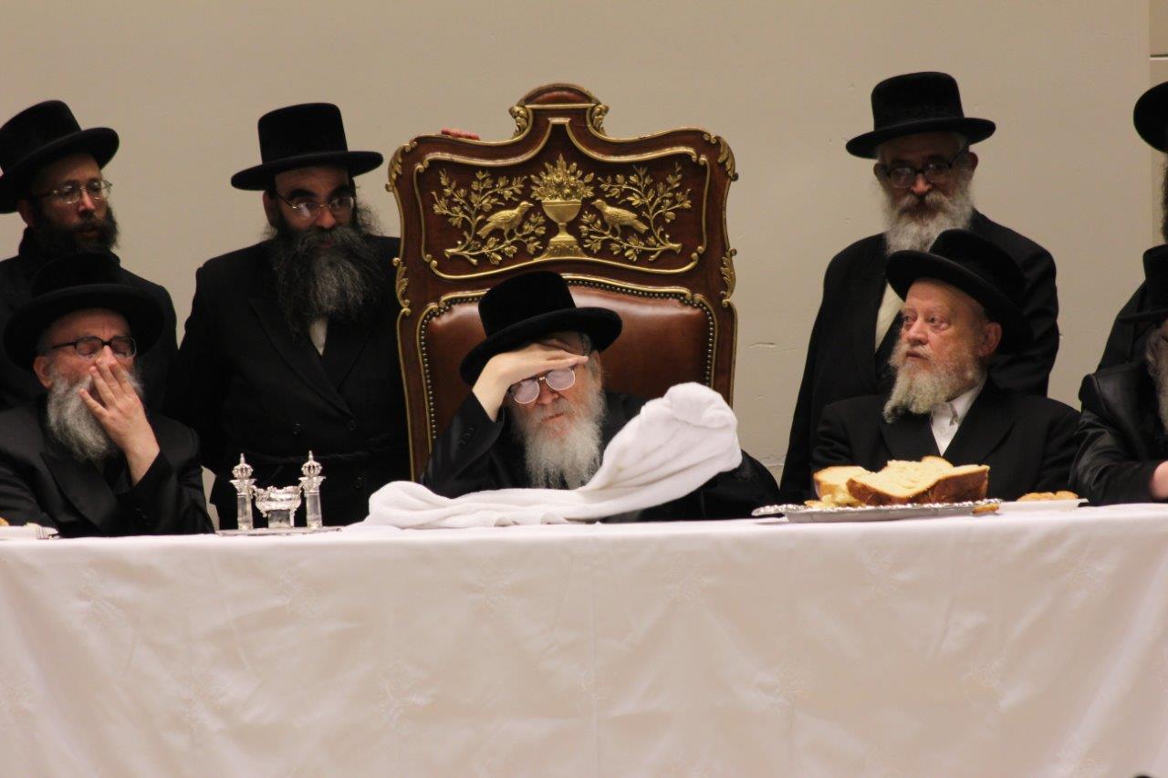 יארצייט בסקווירא • תיעוד ענק