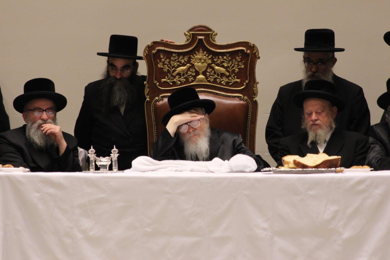 יארצייט בסקווירא • תיעוד ענק