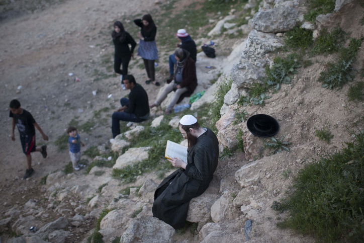 מרהיב: כך שואבים "מים שלנו" עבור אפיית מצות