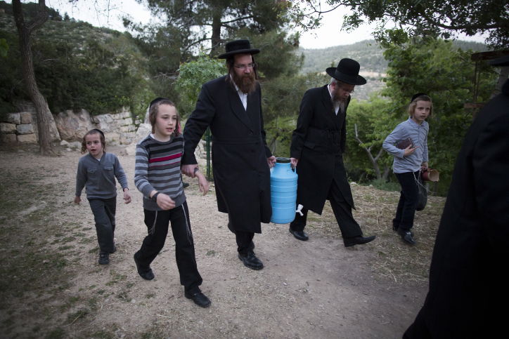 תמונות: אלו ששואבים ואלו שטובלים