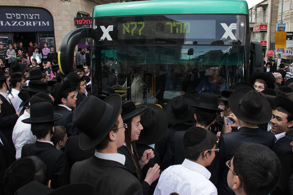 תיעוד ענק: ההפגנה האלימה בגאולה