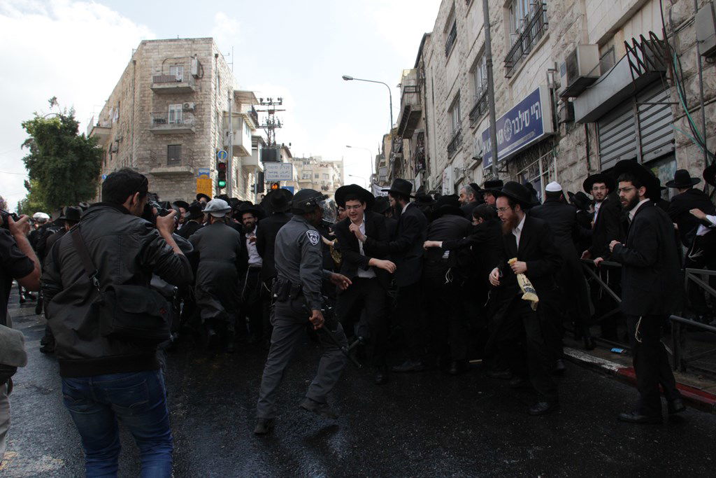 תיעוד ענק: ההפגנה האלימה בגאולה