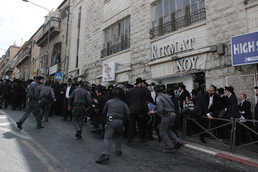 תיעוד ענק: ההפגנה האלימה בגאולה