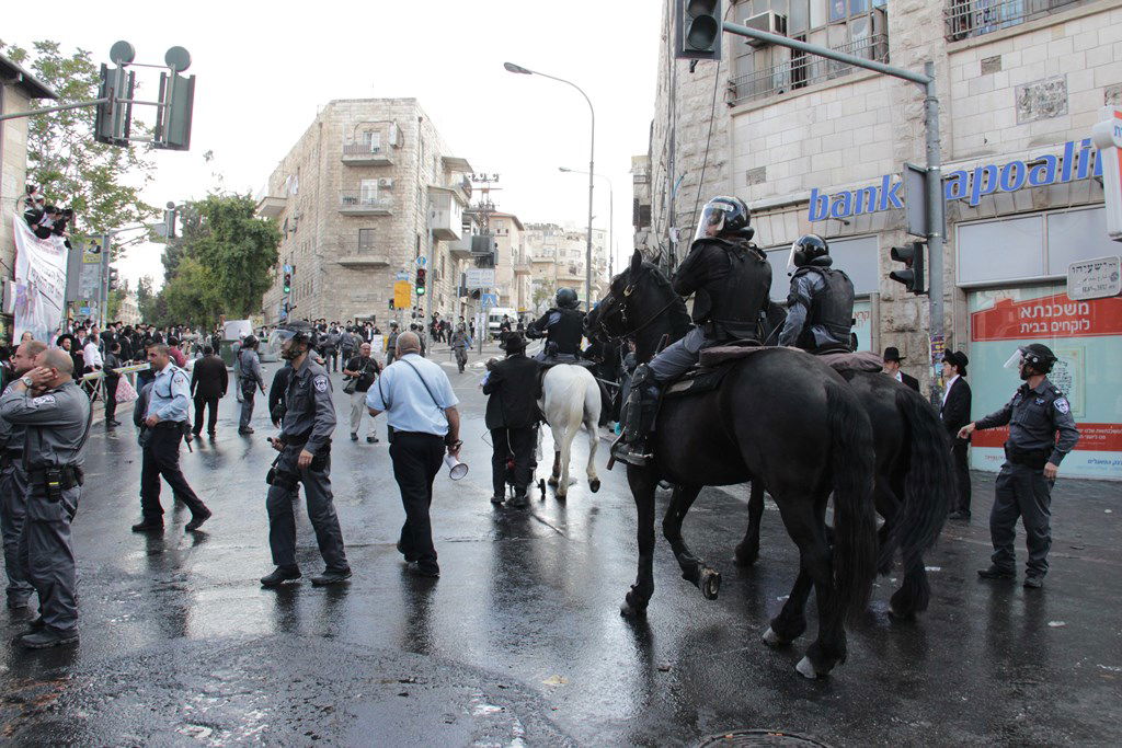 תיעוד ענק: ההפגנה האלימה בגאולה