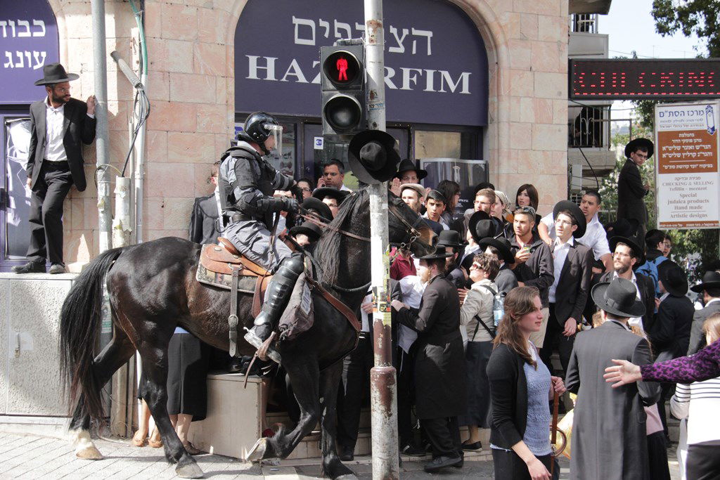 תיעוד ענק: ההפגנה האלימה בגאולה