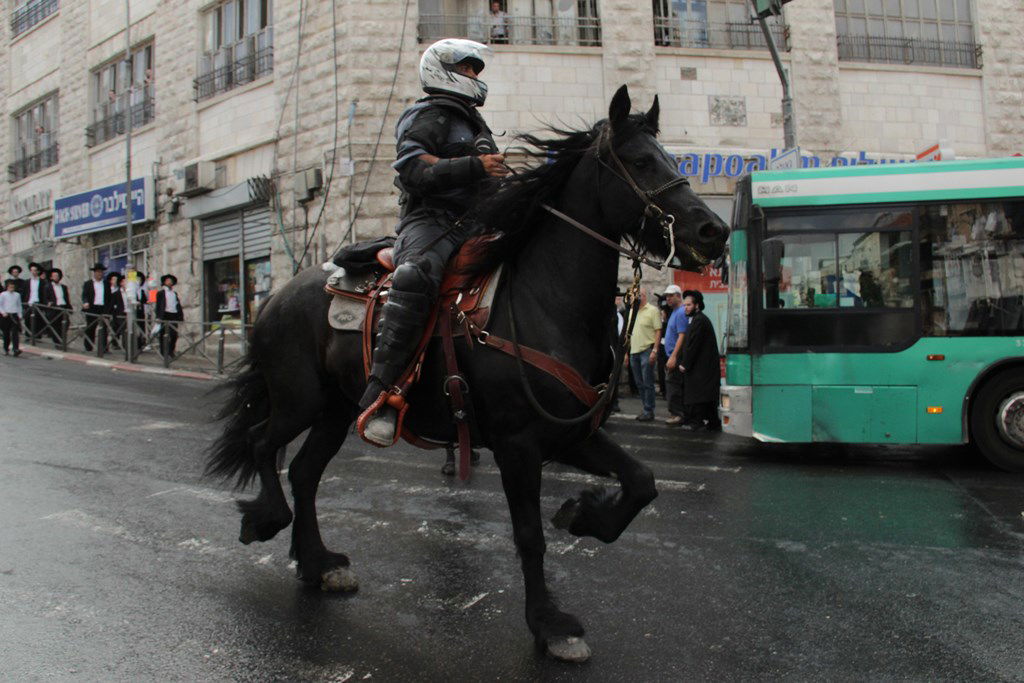 תיעוד ענק: ההפגנה האלימה בגאולה
