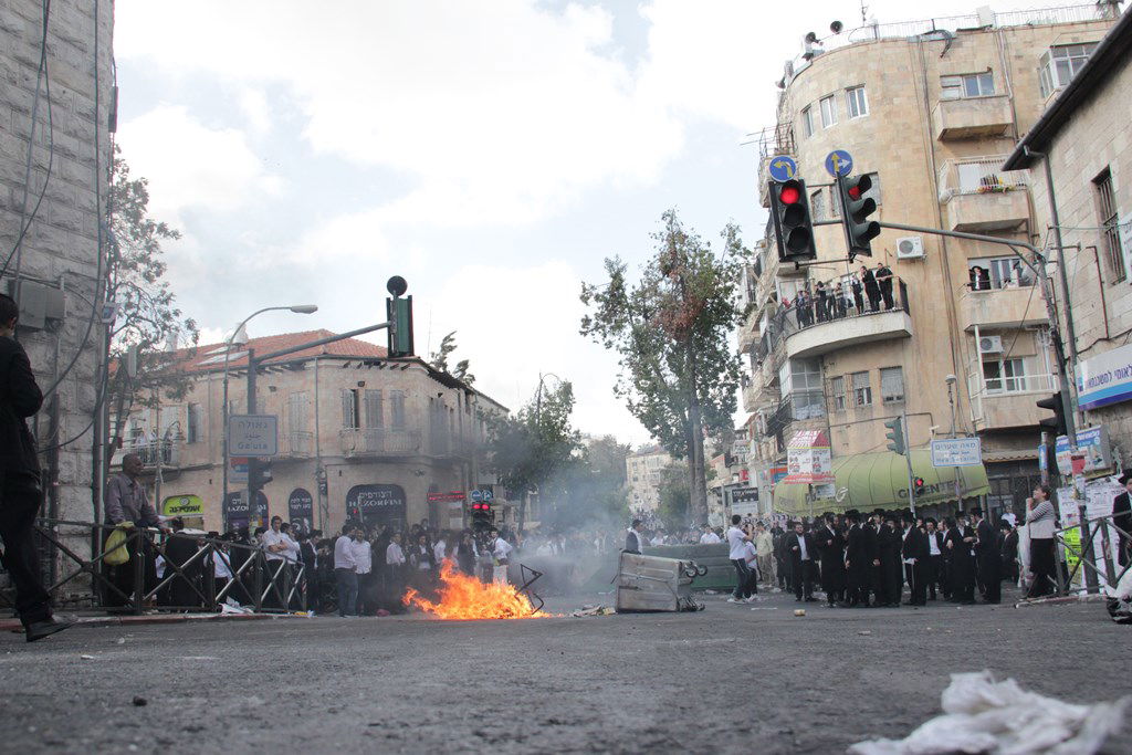 תיעוד ענק: ההפגנה האלימה בגאולה