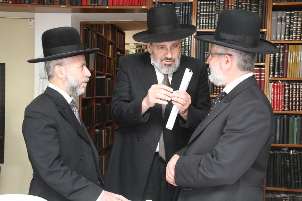 הקבלן 45: מכירת חמץ ללא מרן הרב עובדיה יוסף זצ"ל