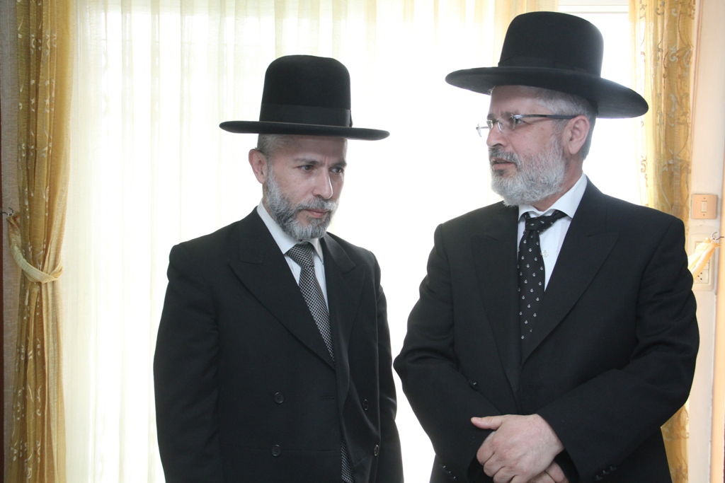 הקבלן 45: מכירת חמץ ללא מרן הרב עובדיה יוסף זצ"ל