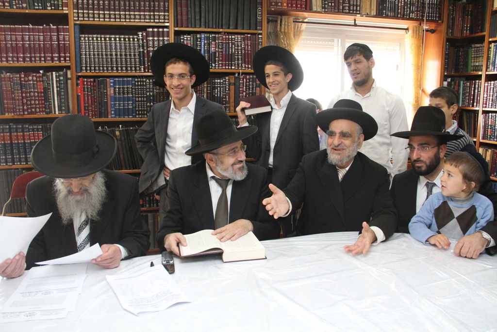 הקבלן 45: מכירת חמץ ללא מרן הרב עובדיה יוסף זצ"ל