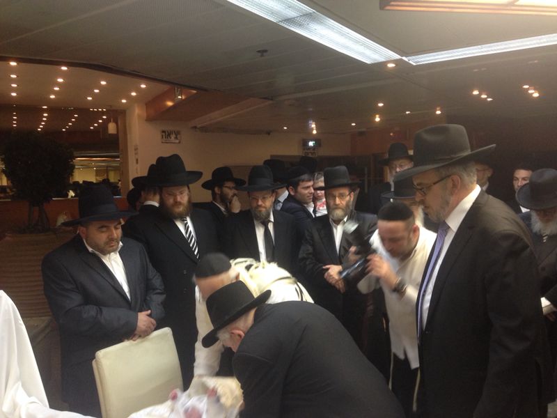 צפו בתיעוד: ברית לנכד של ח"כ יעקב אשר