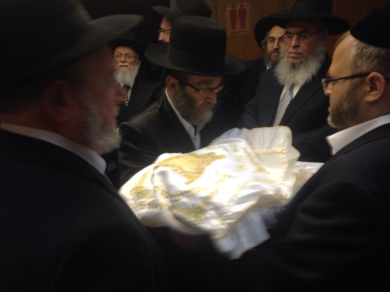 צפו בתיעוד: ברית לנכד של ח"כ יעקב אשר