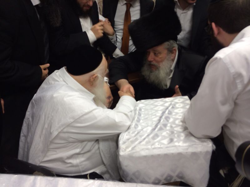 ביקורי החג של ראשי עיריית בני ברק: הגראי"ל הזהיר, הגר"ש בעדני סיפר • תיעוד בלעדי