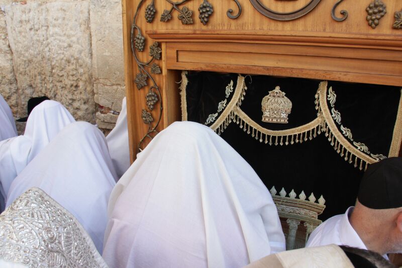 יְבָרֶכְךָ ה' וְיִשְׁמֶרְךָ: • תיעוד ענק: ברכת כהנים בכותל המערבי