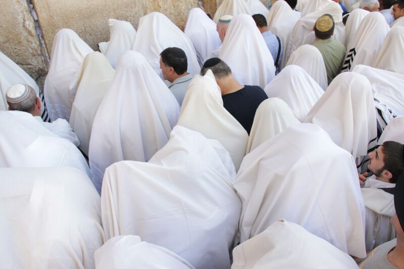 יְבָרֶכְךָ ה' וְיִשְׁמֶרְךָ: • תיעוד ענק: ברכת כהנים בכותל המערבי