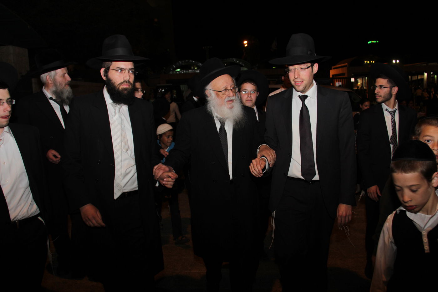 א' דחוה"מ: אלפים בכותל המערבי