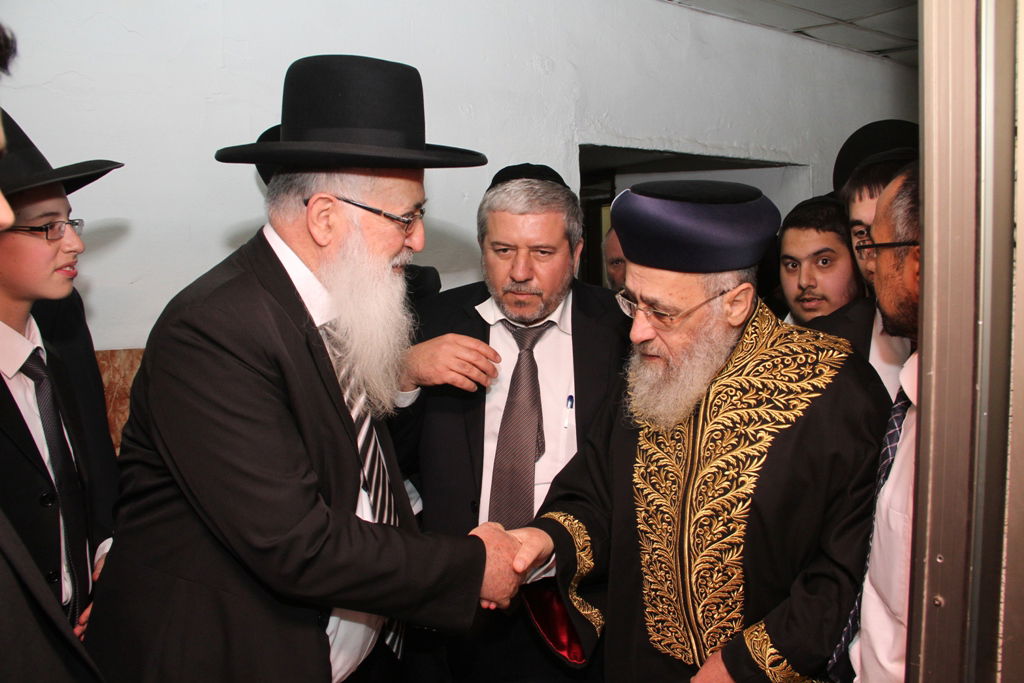 "הקבלת פני רבו" לגר"י יוסף • צפו