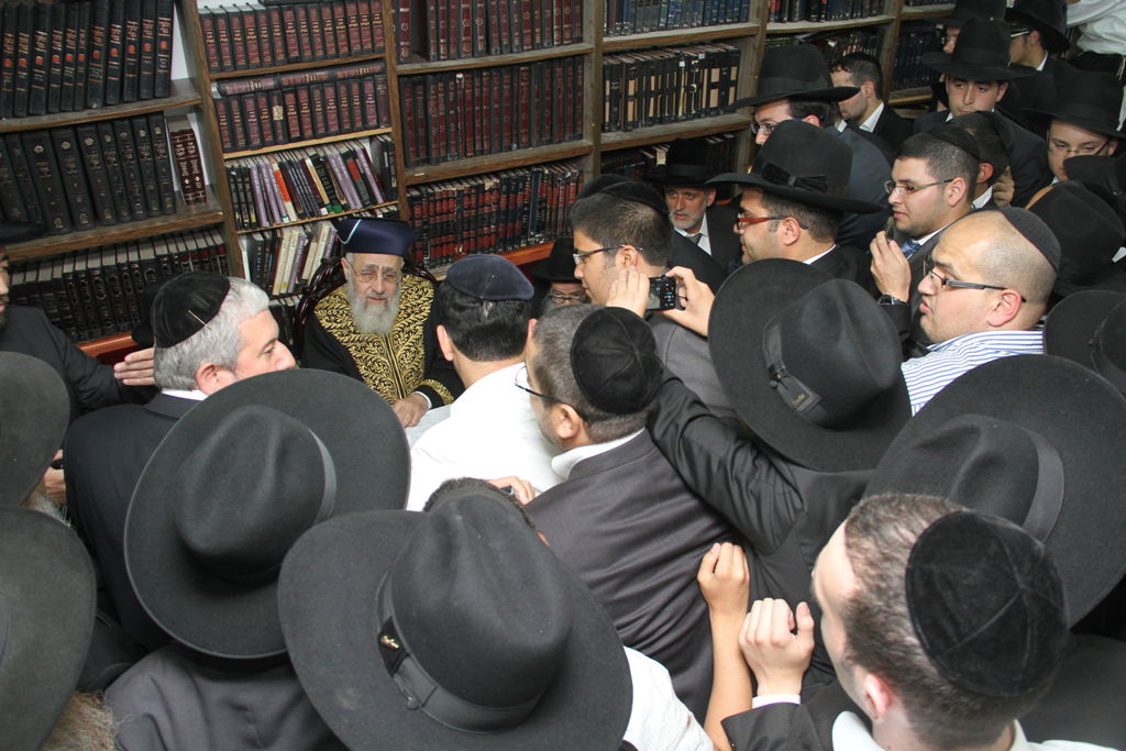 "הקבלת פני רבו" לגר"י יוסף • צפו