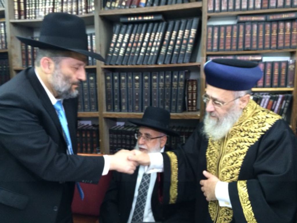 "הקבלת פני רבו" לגר"י יוסף • צפו