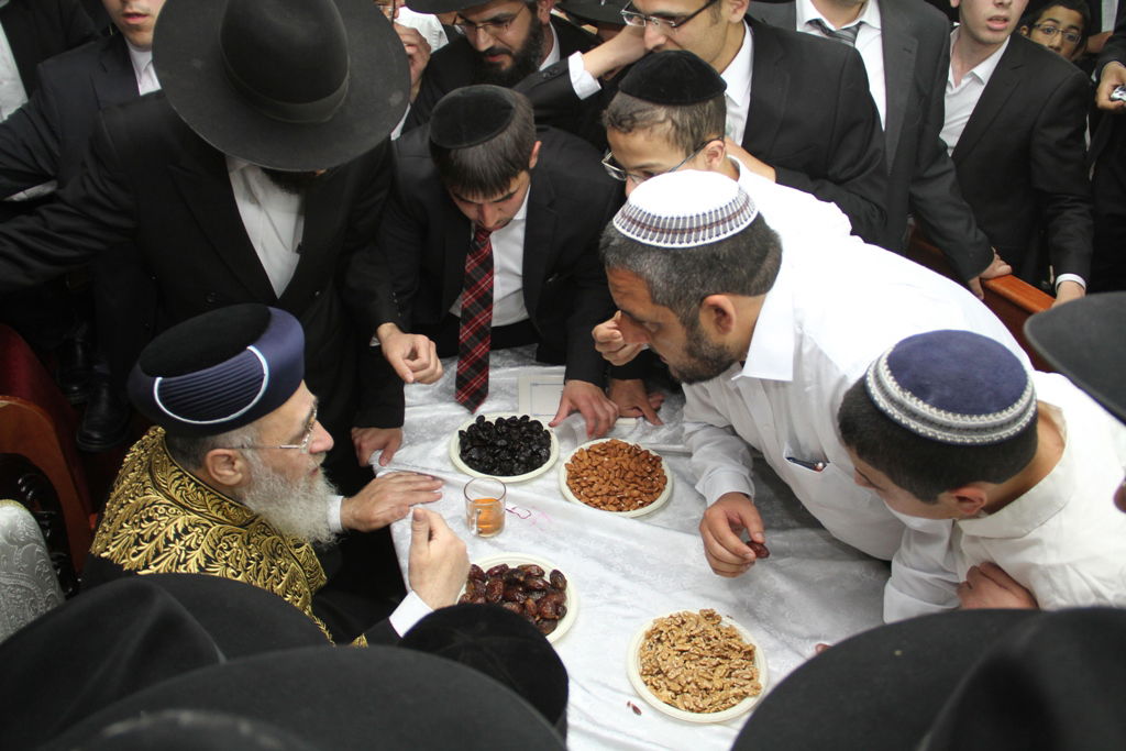 "הקבלת פני רבו" לגר"י יוסף • צפו