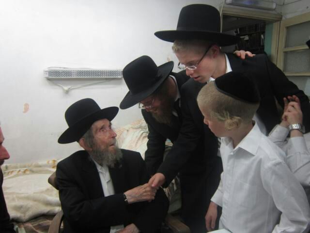 תיעוד: ביקורי החג אצל מרן הגראי"ל שטיינמן