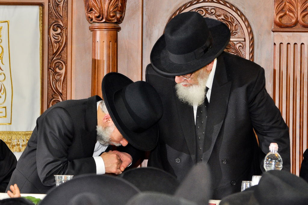 תיעוד: הרב זמיר כהן הוכתר לרב שכונת "אתרוג" בביתר עילית