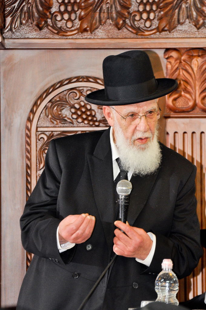 תיעוד: הרב זמיר כהן הוכתר לרב שכונת "אתרוג" בביתר עילית