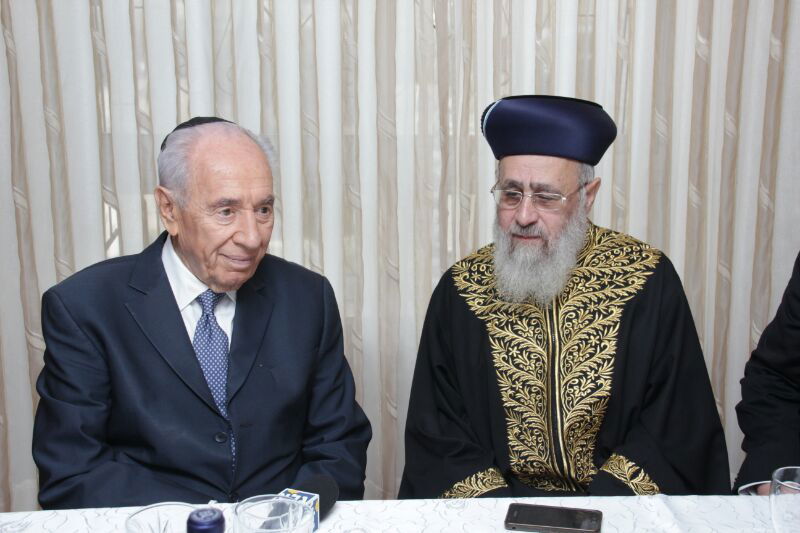 תיעוד: הנשיא שמעון פרס אצל הראשל"צ הרב יצחק יוסף