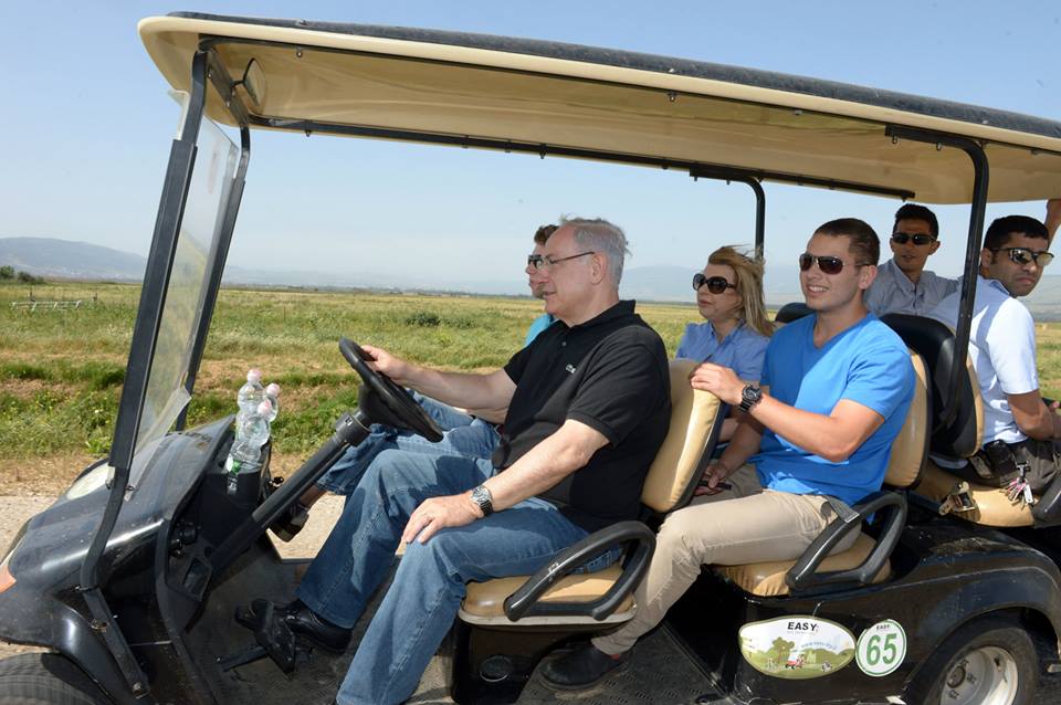 צפו: טיול החג של משפחת נתניהו