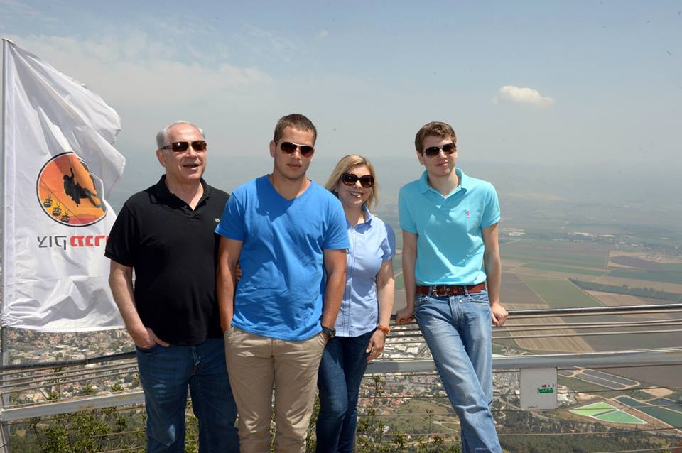 צפו: טיול החג של משפחת נתניהו