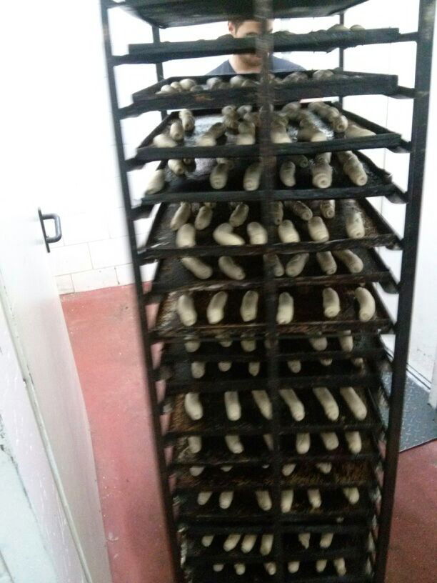 ביקוש רב, לחמניות