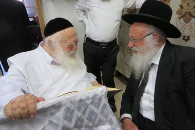 תיעוד מסכם: חג הפסח של הגרב"ד פוברסקי - שיעורי תורה וביקורי חג