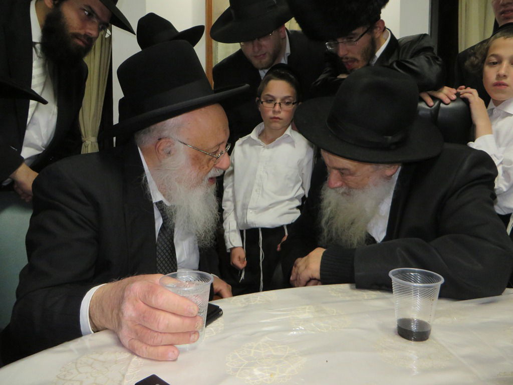 תיעוד מסכם: חג הפסח של הגרב"ד פוברסקי - שיעורי תורה וביקורי חג