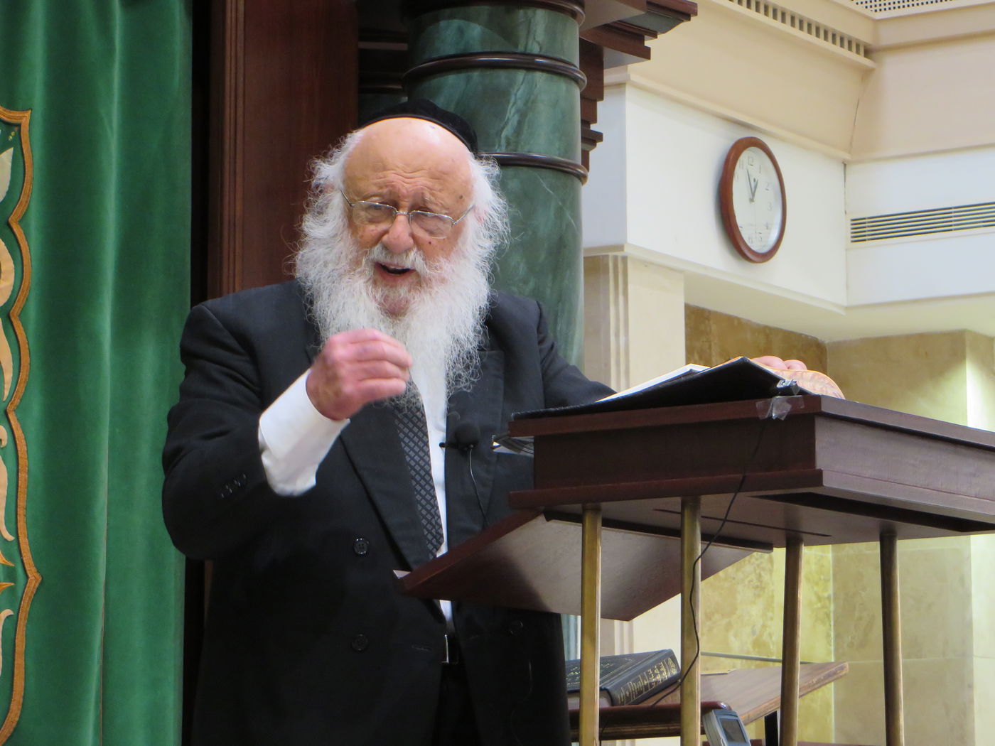 תיעוד מסכם: חג הפסח של הגרב"ד פוברסקי - שיעורי תורה וביקורי חג